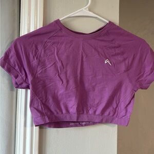 Oner active, Crop top in orchid color.